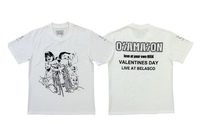 White short-sleeved shirt13