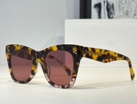 Amber frame red lens