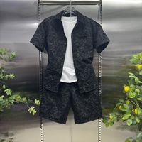 Short-Black