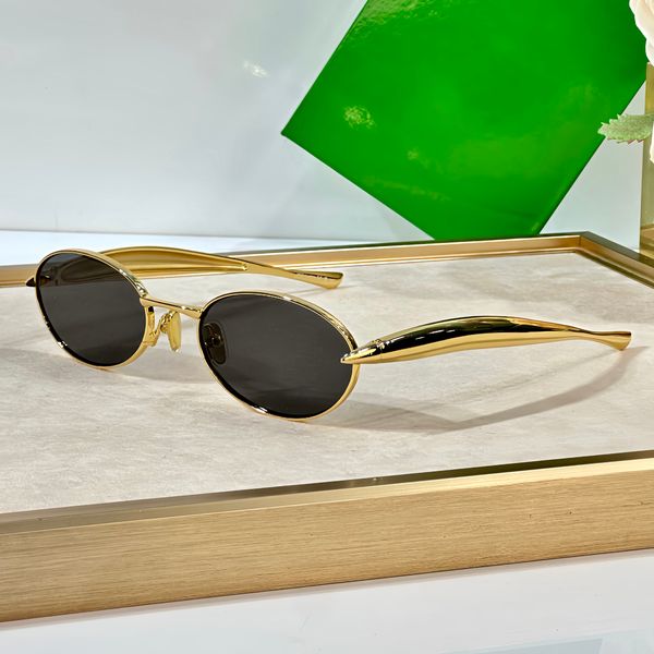 Fashion Sunglasses For Men Women Summer 1386 Designer Stylish High Street Style Anti-Ultraviolet Retro Plate CR39 Oval Full Frame Glasses Random Box