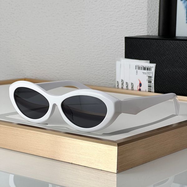 Sunglasses For Men Women Eyewear Designers 26Z Fashion Travel Beach Outdoor Catwalk Style Goggles Anti-Ultraviolet CR39 Board Oval Full Frame Random Box
