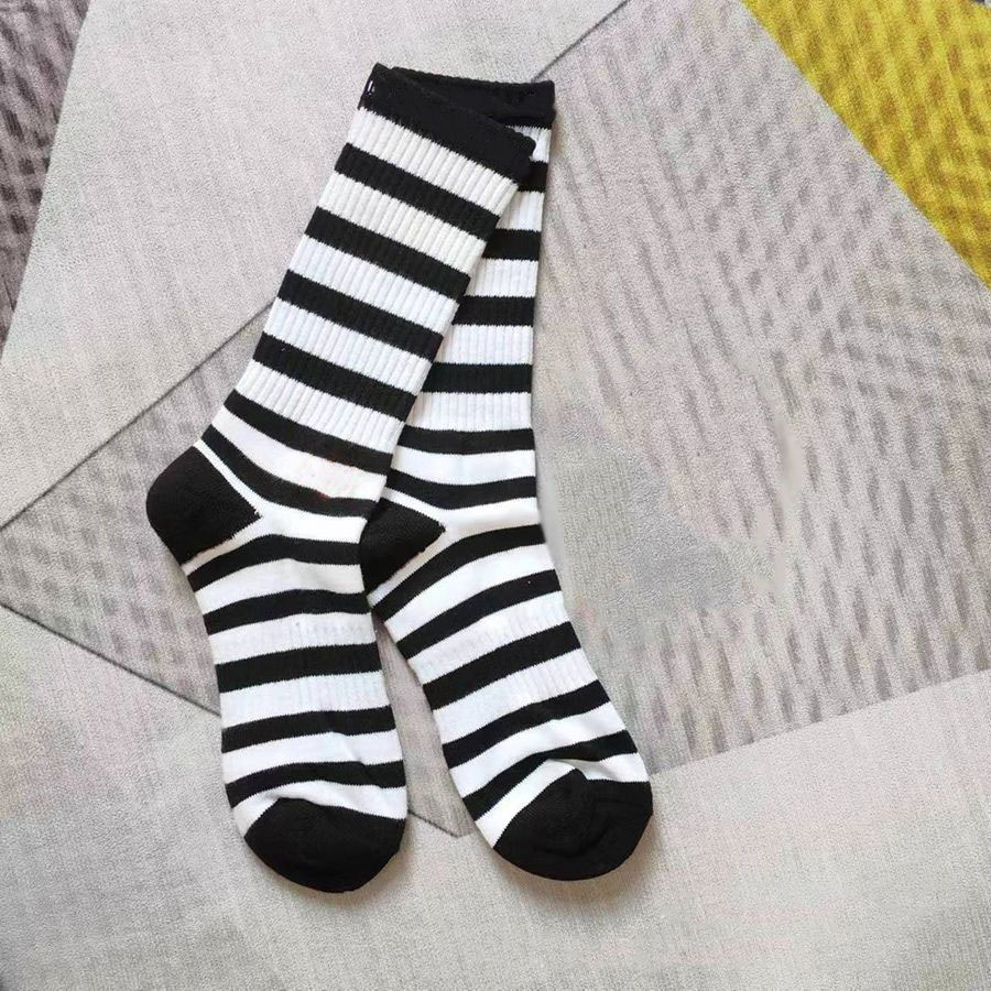 Luxury Men Women socks Designer stocking classic letter comfortable breathable cotton high quality fashion 15 kinds of color freedom to choose